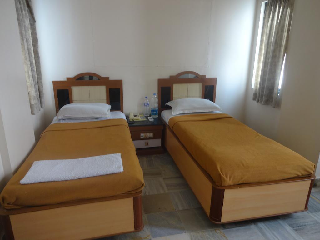 Hotel Vinayak Coimbatore Habitación foto